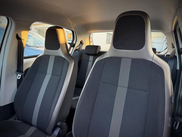 VOLKSWAGEN up! usata, con Vivavoce