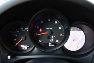 PORSCHE Macan usata, con Leve al volante