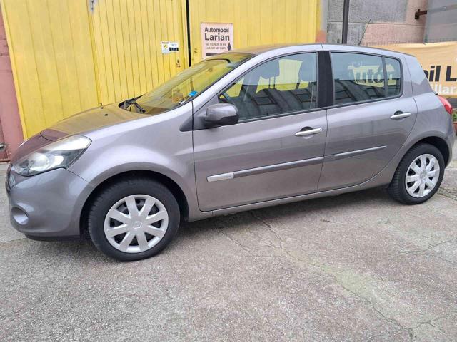 RENAULT Clio usata, con Sistema di navigazione
