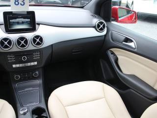 MERCEDES-BENZ B 180 usata, con Volante in pelle