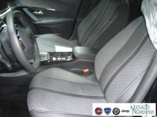 PEUGEOT 2008 usata, con Sedile posteriore sdoppiato