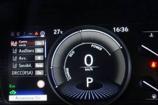 LEXUS UX 250h usata, con Cruise Control