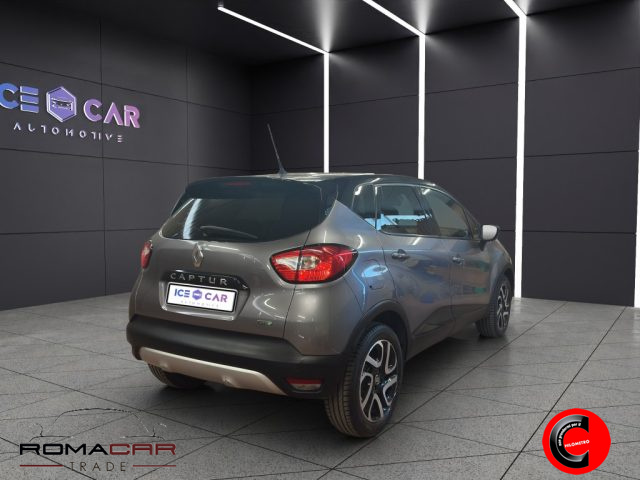 RENAULT Captur usata, con Autoradio