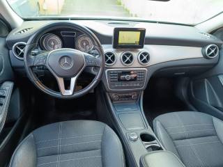 MERCEDES-BENZ GLA 200 usata, con Telecamera per parcheggio assistito
