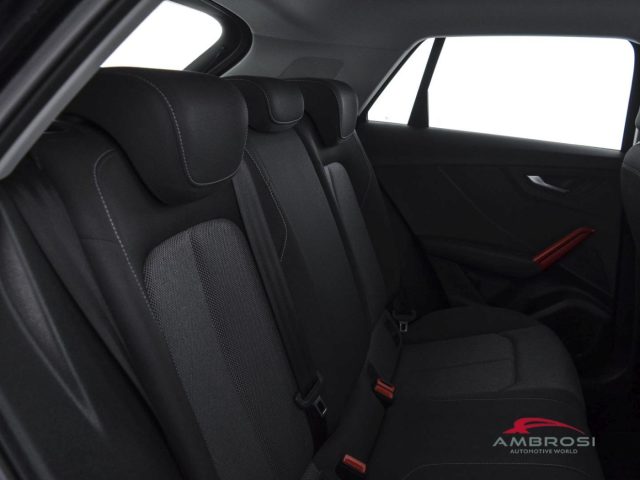 AUDI Q2 usata 10