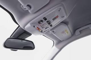 PEUGEOT 2008 usata, con Autoradio digitale