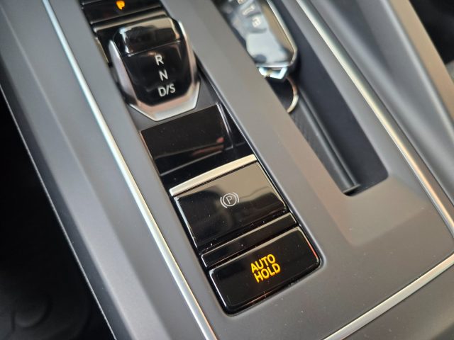 VOLKSWAGEN Golf usata 84