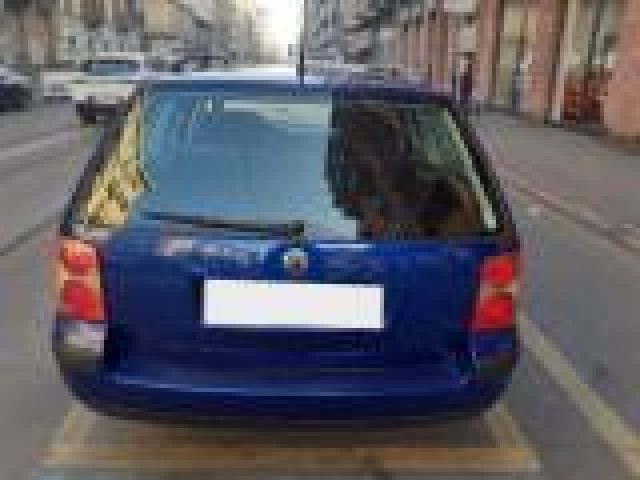 VOLKSWAGEN Passat usata, con Airbag
