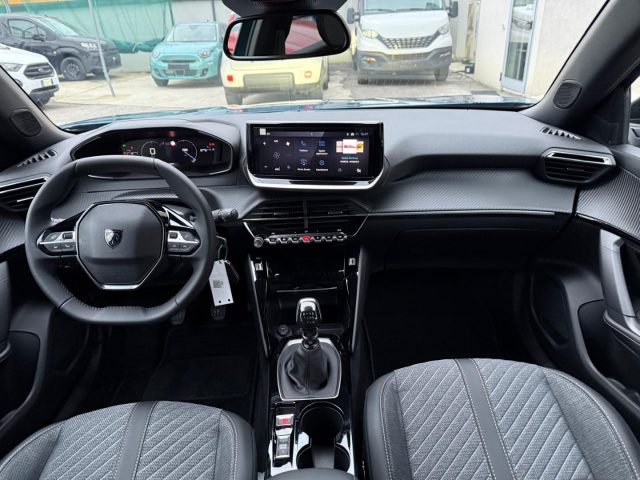 PEUGEOT 2008 usata, con Autoradio digitale