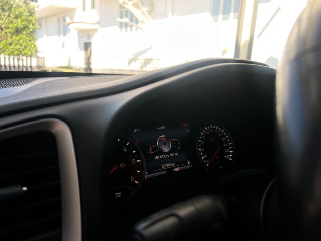 JEEP Renegade usata, con USB