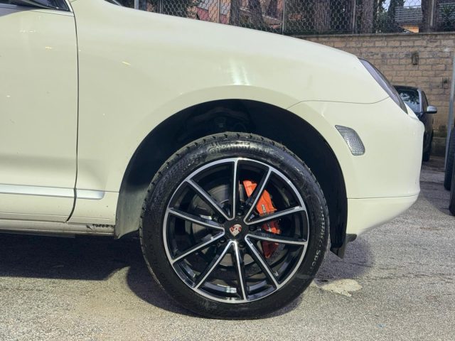 PORSCHE Cayenne usata, con Cerchi in lega