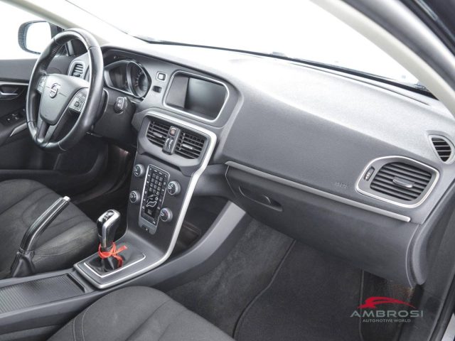 VOLVO V40 usata 11