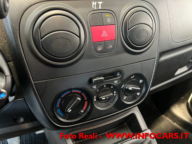 FIAT Fiorino usata, con USB