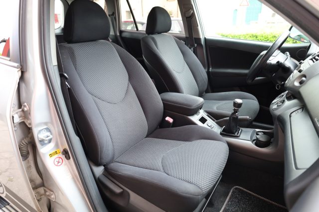TOYOTA RAV 4 usata 77