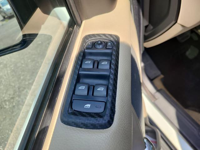 LAND ROVER Discovery usata, con Park Distance Control