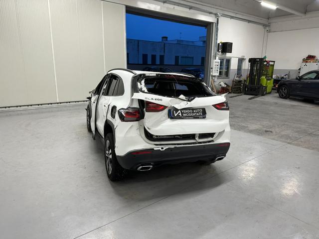 MERCEDES-BENZ GLA 200 usata, con Alzacristalli elettrici