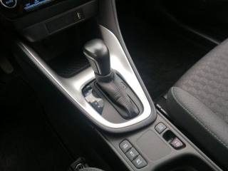 TOYOTA Yaris usata, con Specchietti laterali elettrici