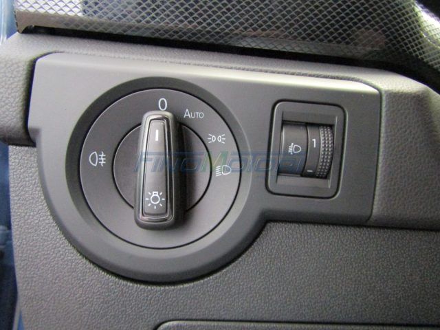 VOLKSWAGEN T-Cross usata, con Park Distance Control