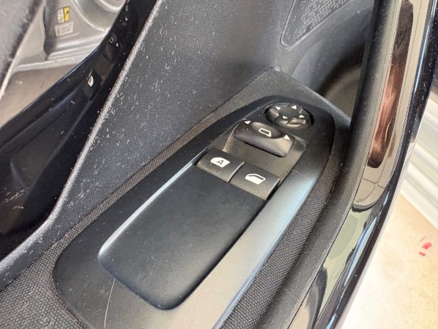 PEUGEOT 208 usata, con Controllo trazione