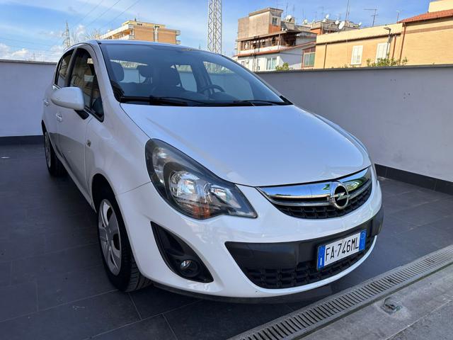 OPEL Corsa usata, con ESP