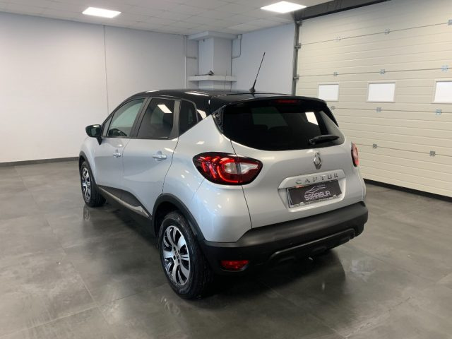 RENAULT Captur usata, con Autoradio
