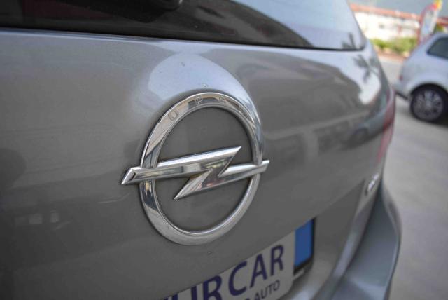 OPEL Astra usata, con Specchietti laterali elettrici