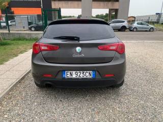 ALFA ROMEO Giulietta usata, con Autoradio
