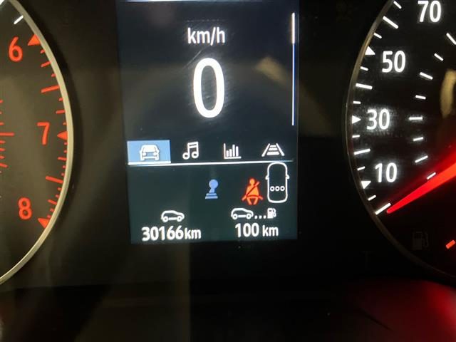 RENAULT Clio usata, con Hill holder