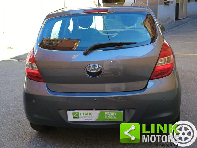 HYUNDAI i20 usata, con Alzacristalli elettrici