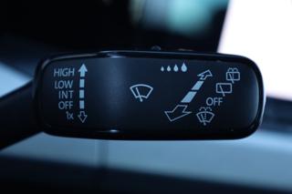 VOLKSWAGEN Golf usata, con Chiamata automatica per emergenze