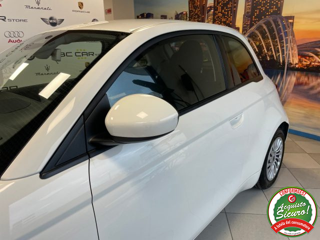 FIAT 500e usata, con Touch screen