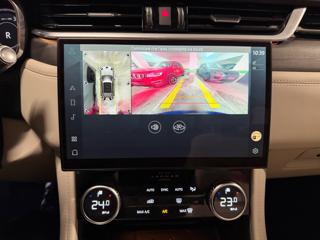 JAGUAR F-Pace usata, con Park Distance Control