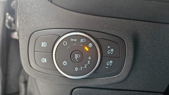 FORD Fiesta usata, con Specchietti laterali elettrici