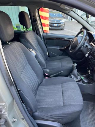 DACIA Duster usata 10