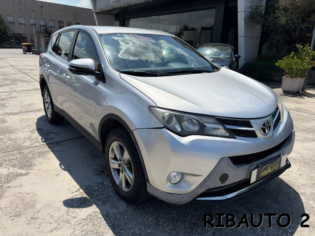 TOYOTA RAV 4 usata, con Airbag