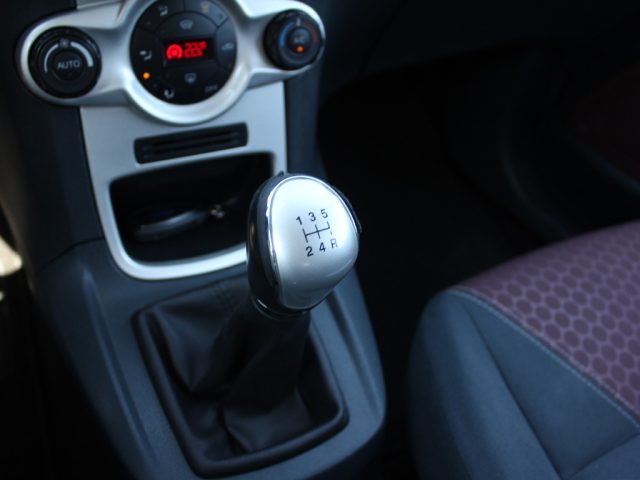 FORD Fiesta usata, con MP3