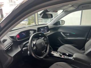 PEUGEOT 2008 usata, con Sensore di pioggia