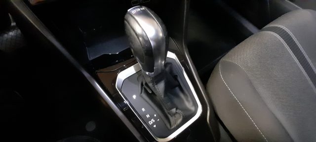 VOLKSWAGEN T-Roc usata, con Sensori di parcheggio posteriori