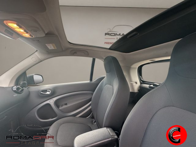 SMART ForTwo usata, con USB