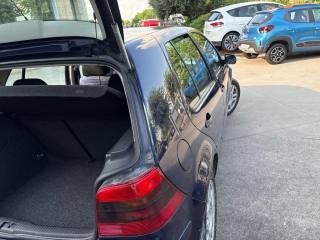 VOLKSWAGEN Golf usata, con Airbag laterali