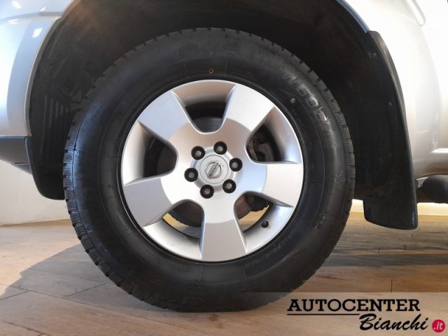 NISSAN Navara usata, con Alzacristalli elettrici