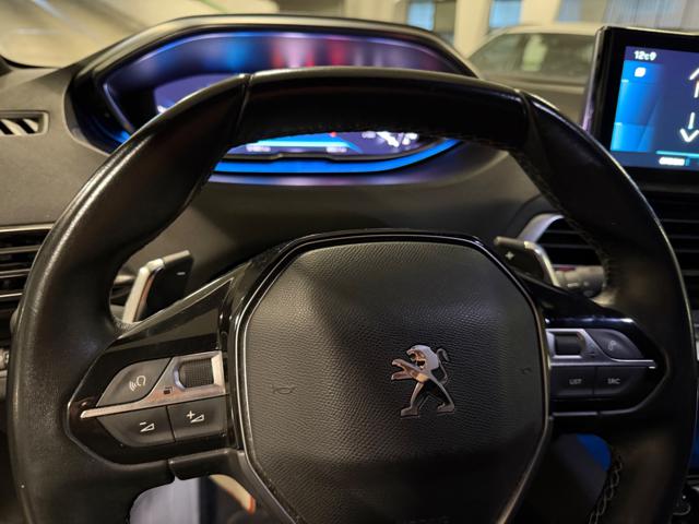 PEUGEOT 5008 usata, con Volante in pelle