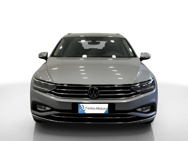VOLKSWAGEN Passat Variant usata, con Airbag