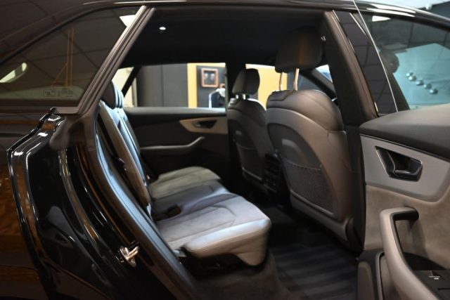 AUDI Q8 usata 10