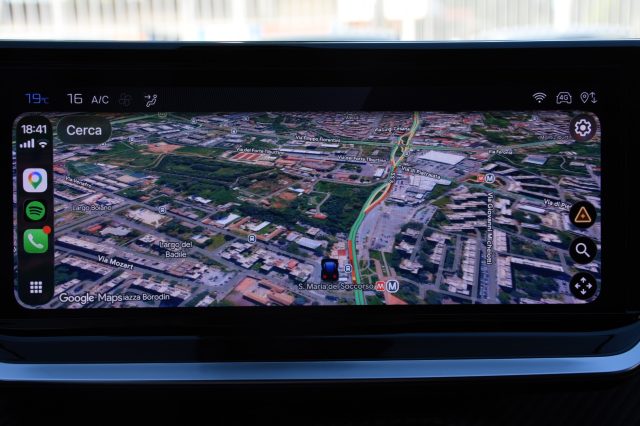 PEUGEOT 2008 usata, con Controllo trazione
