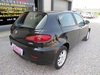 ALFA ROMEO 147 usata, con Autoradio