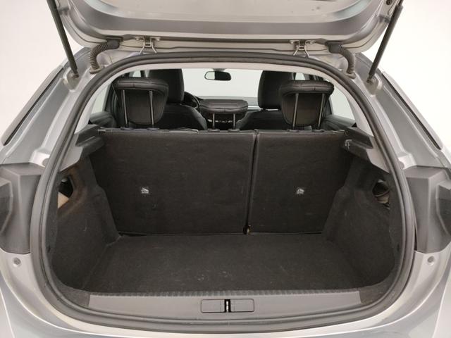 OPEL Corsa usata, con Sedile posteriore sdoppiato