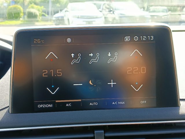 PEUGEOT 5008 usata, con Sedile posteriore sdoppiato