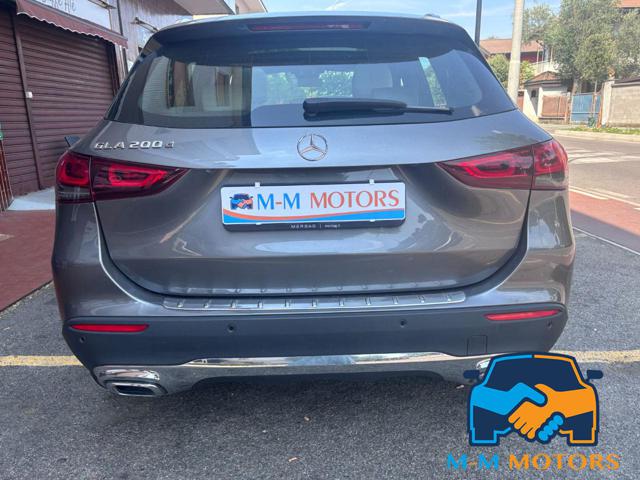 MERCEDES-BENZ GLA 200 usata, con Autoradio