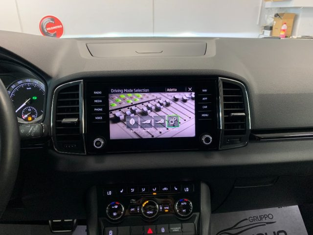 SKODA Karoq usata, con Sedili sportivi